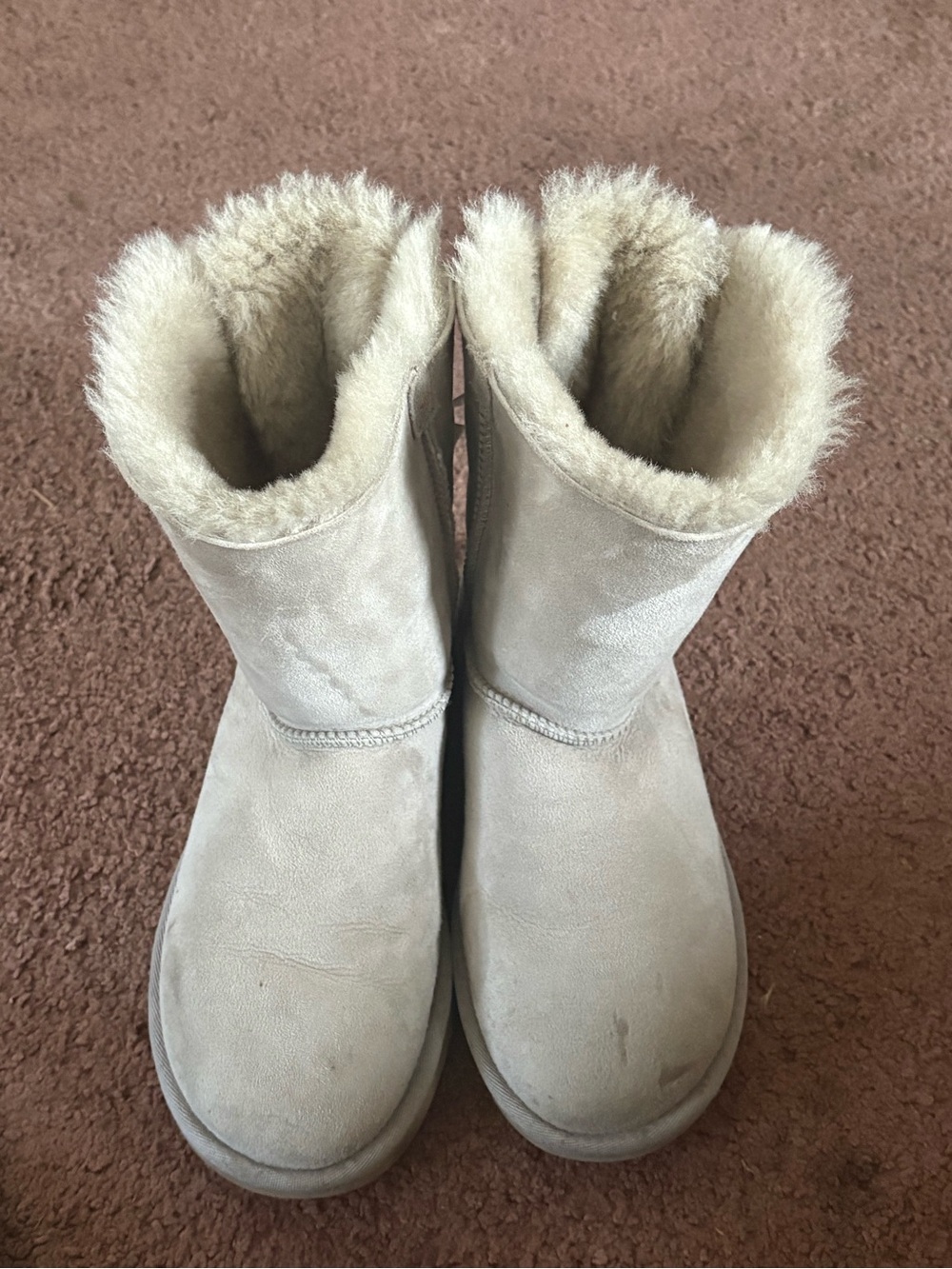 UGG Women's Light Beige Short  Winter Boots 2 scuffs on right & left side